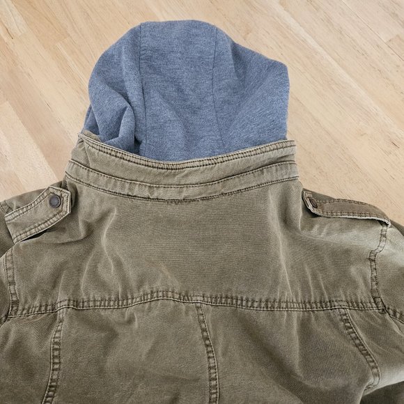 Levi's Military Field Jacket in Olive and Gray - Picture 5 of 16